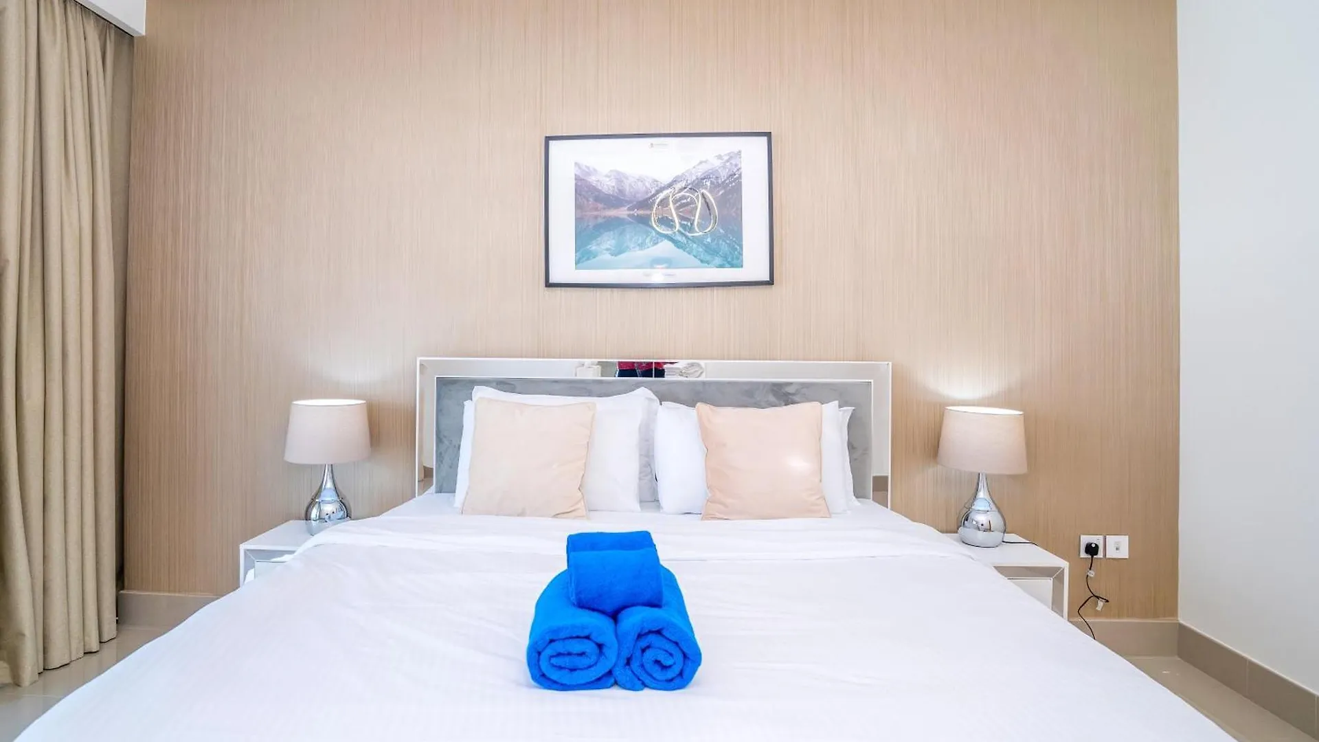 New Arabian Opera Grand Downtown Apartment Dubai United Arab Emirates
